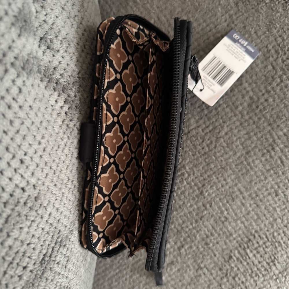 Vera Bradley essential tab wallet - Picture 3 of 3